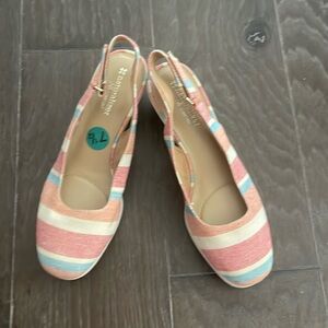 Naturalizer N5 comfort sandals size 7.5M brand new